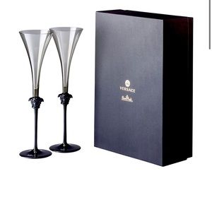 Versace champagne flutes 🥂